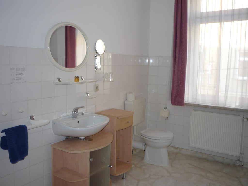 Gasthof & Pension Hause Halle  Rom bilde
