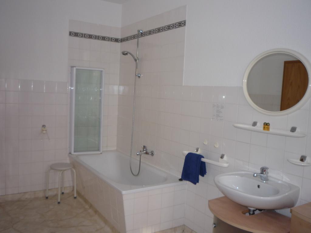 Gasthof & Pension Hause Halle  Rom bilde
